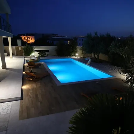 Villa Sun Gardens Luxury With Xxl Heated Pool